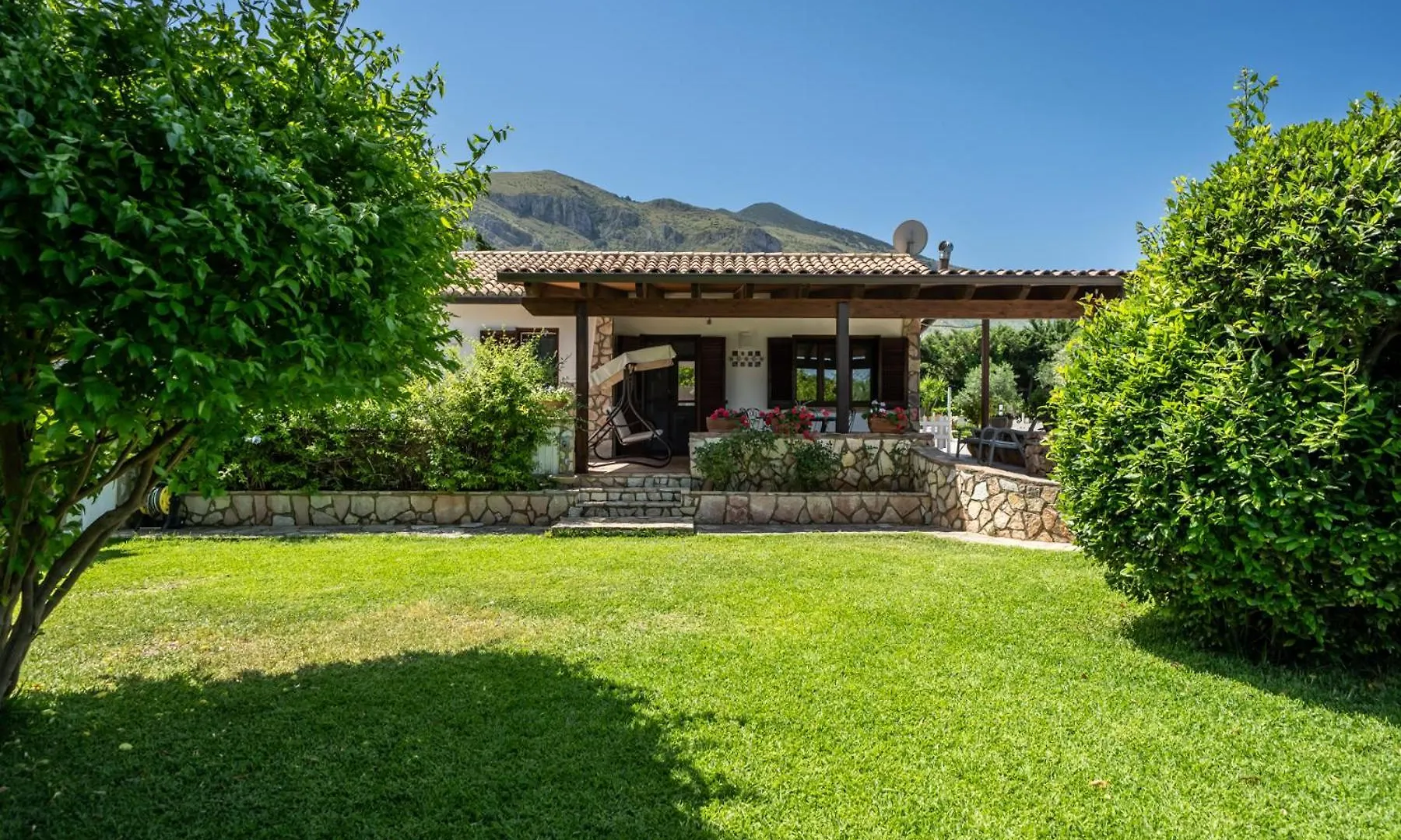Villa Hibiscus Castellammare del Golfo 0*,